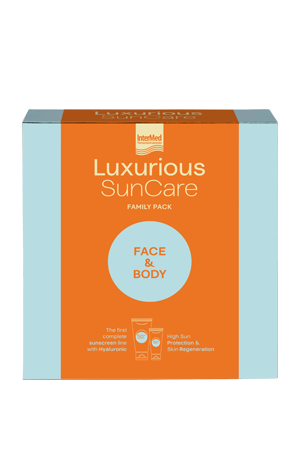 Φωτογραφία από Luxurious Sun Care Family Packs Face & Body Πρακτική συσκευασία αντηλιακής κρέμας προσώπου και σώματος.